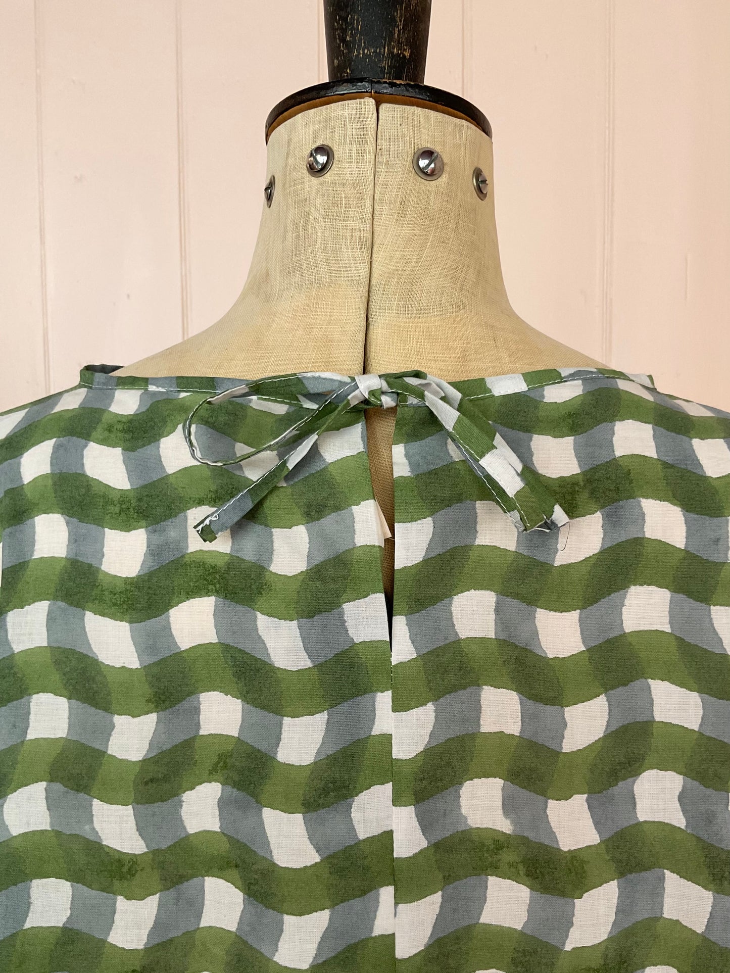 Meg dress, wavy gingham