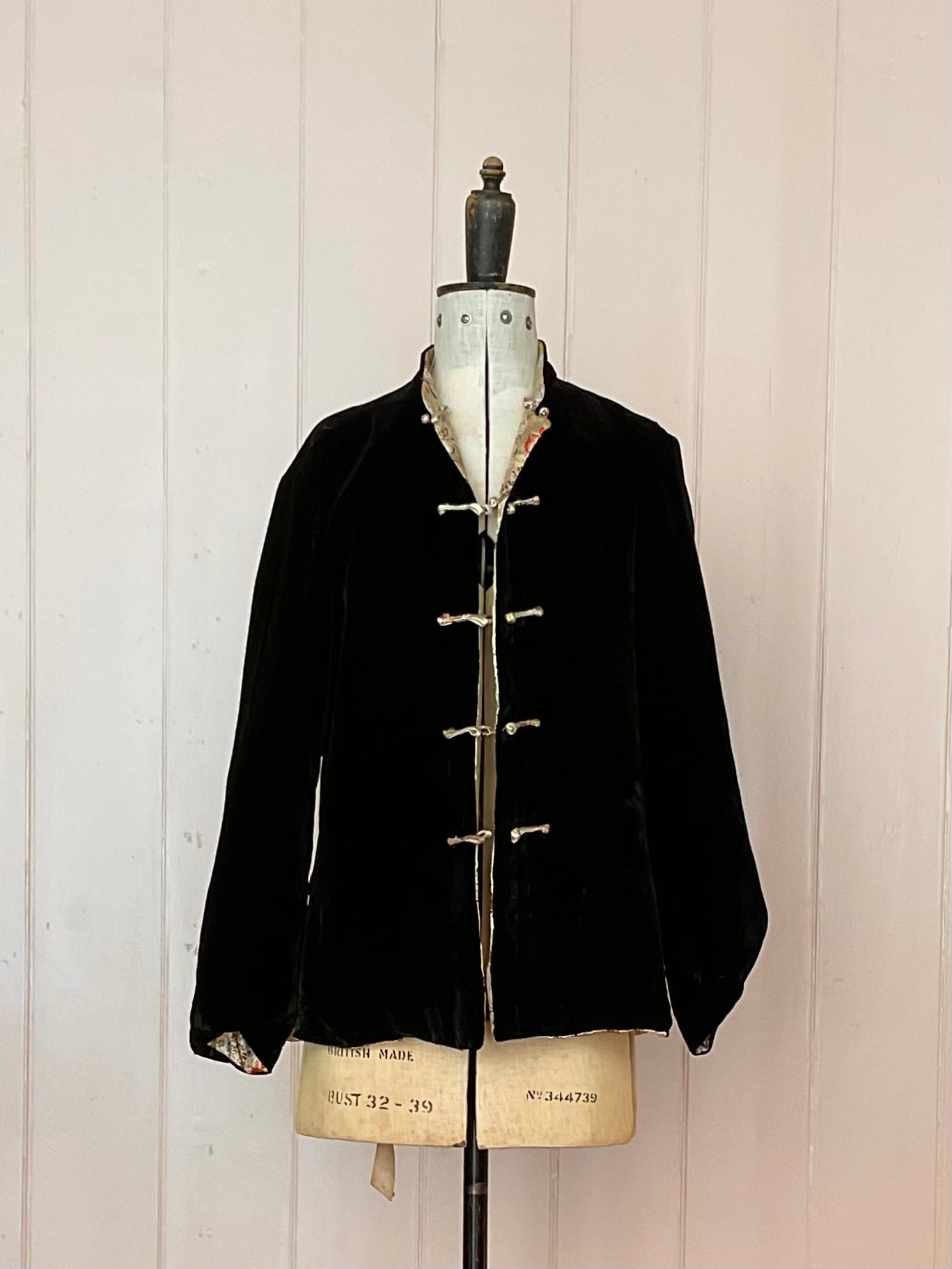 Vintage, reversible silk and velvet jacket