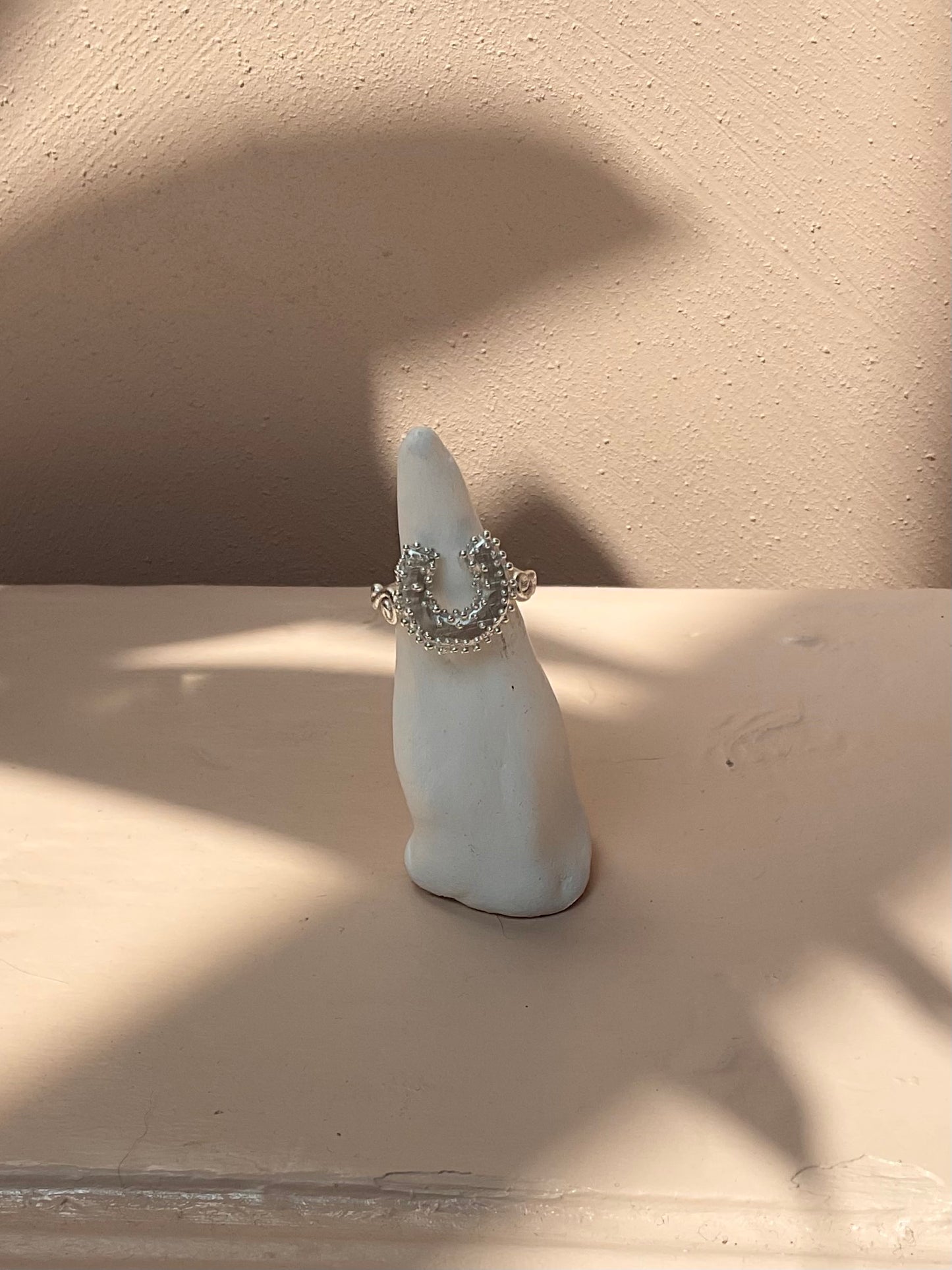 Fair winds ring