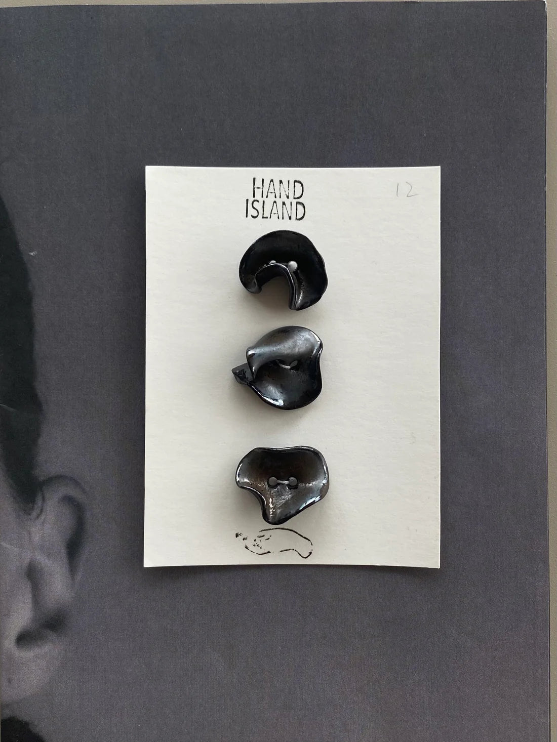 FLOW Button, black