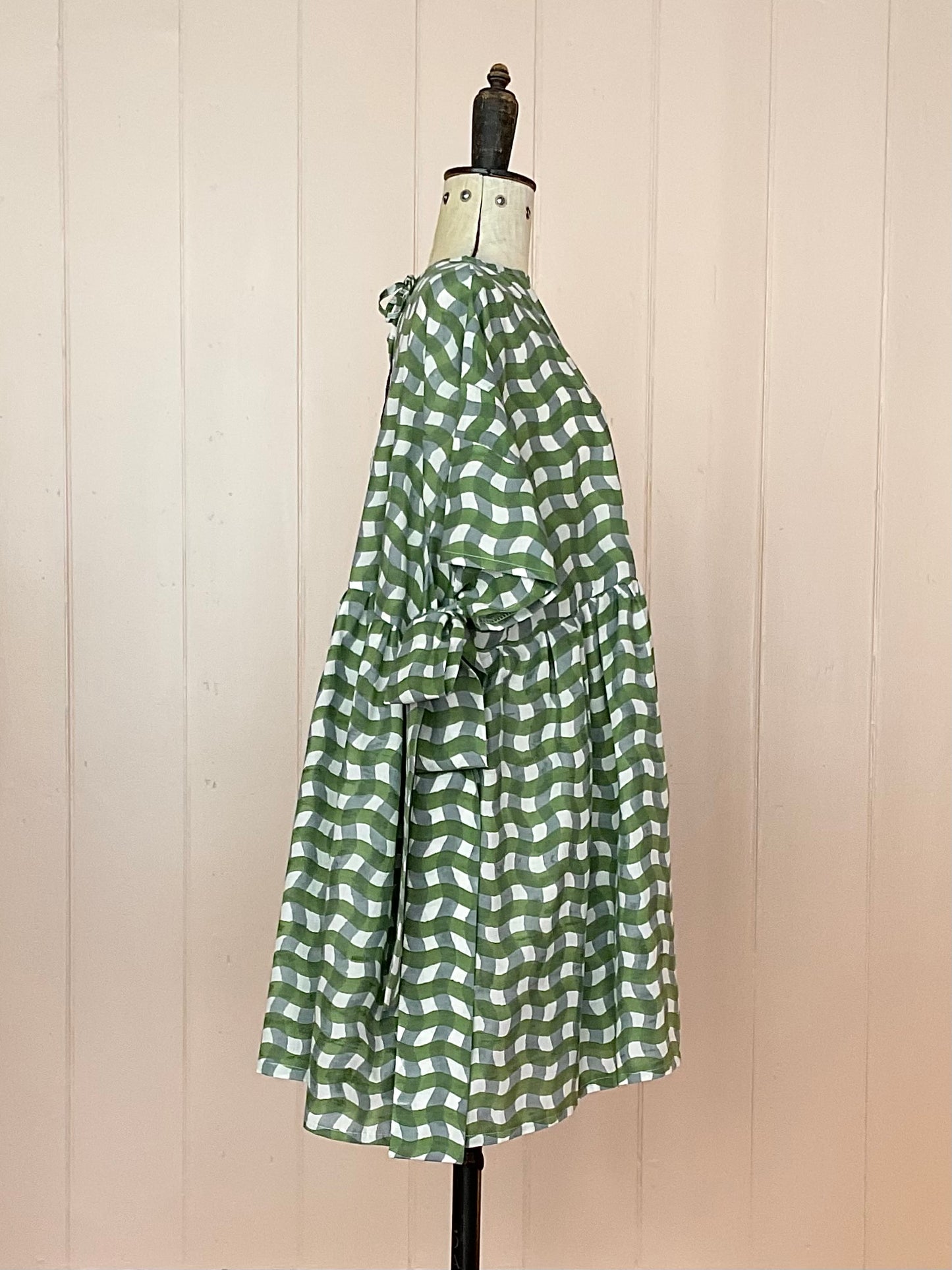 Meg dress, wavy gingham