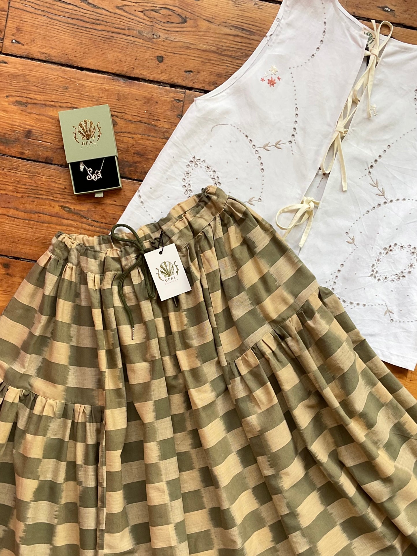 Minnie Midi Skirt