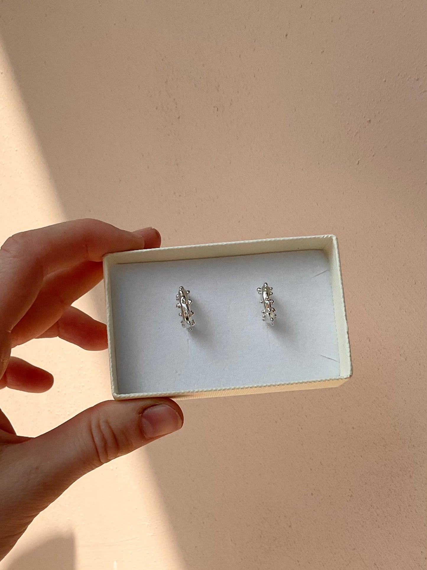 Mini barnacle hoops