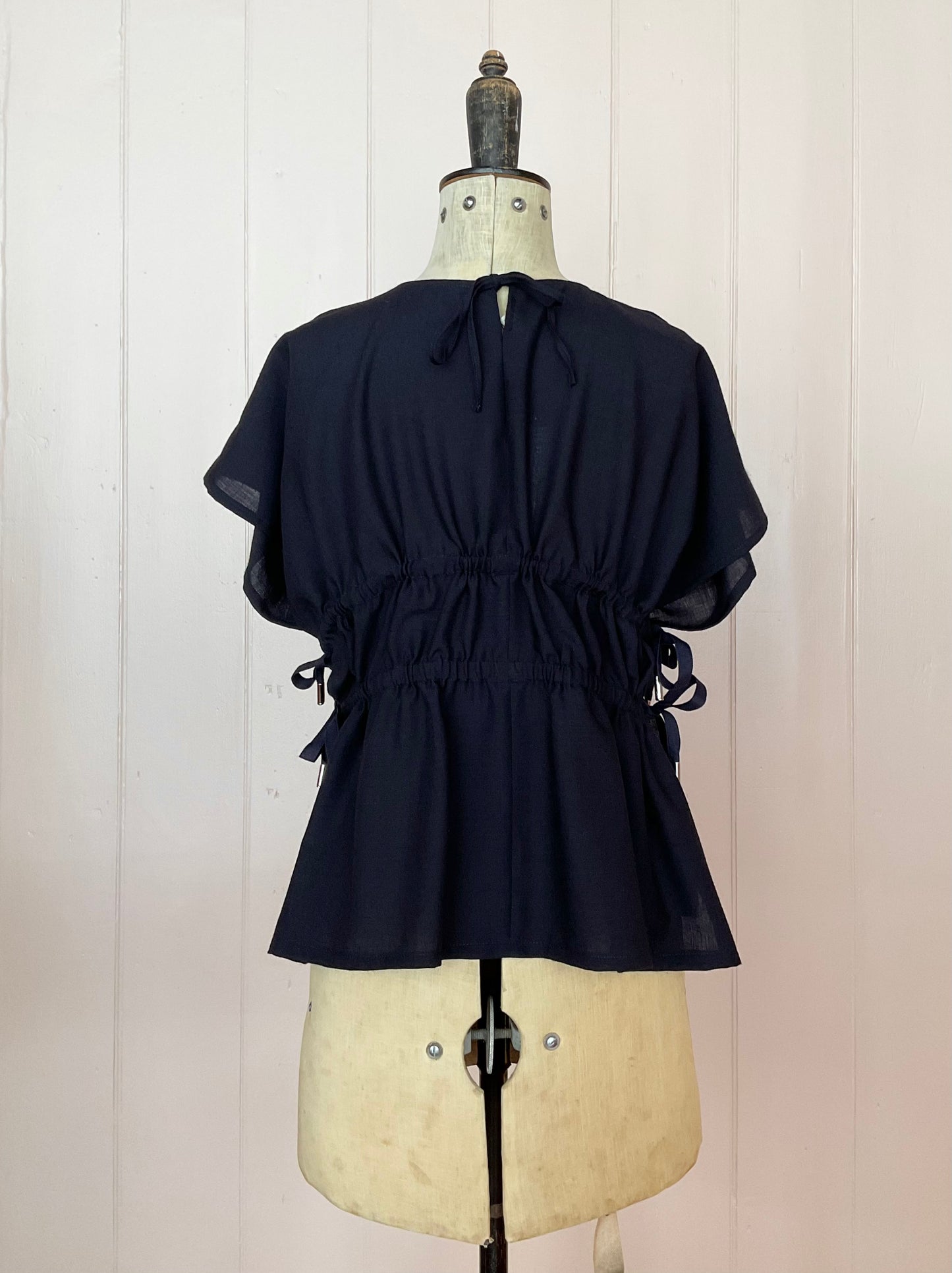 Hannah side tie top