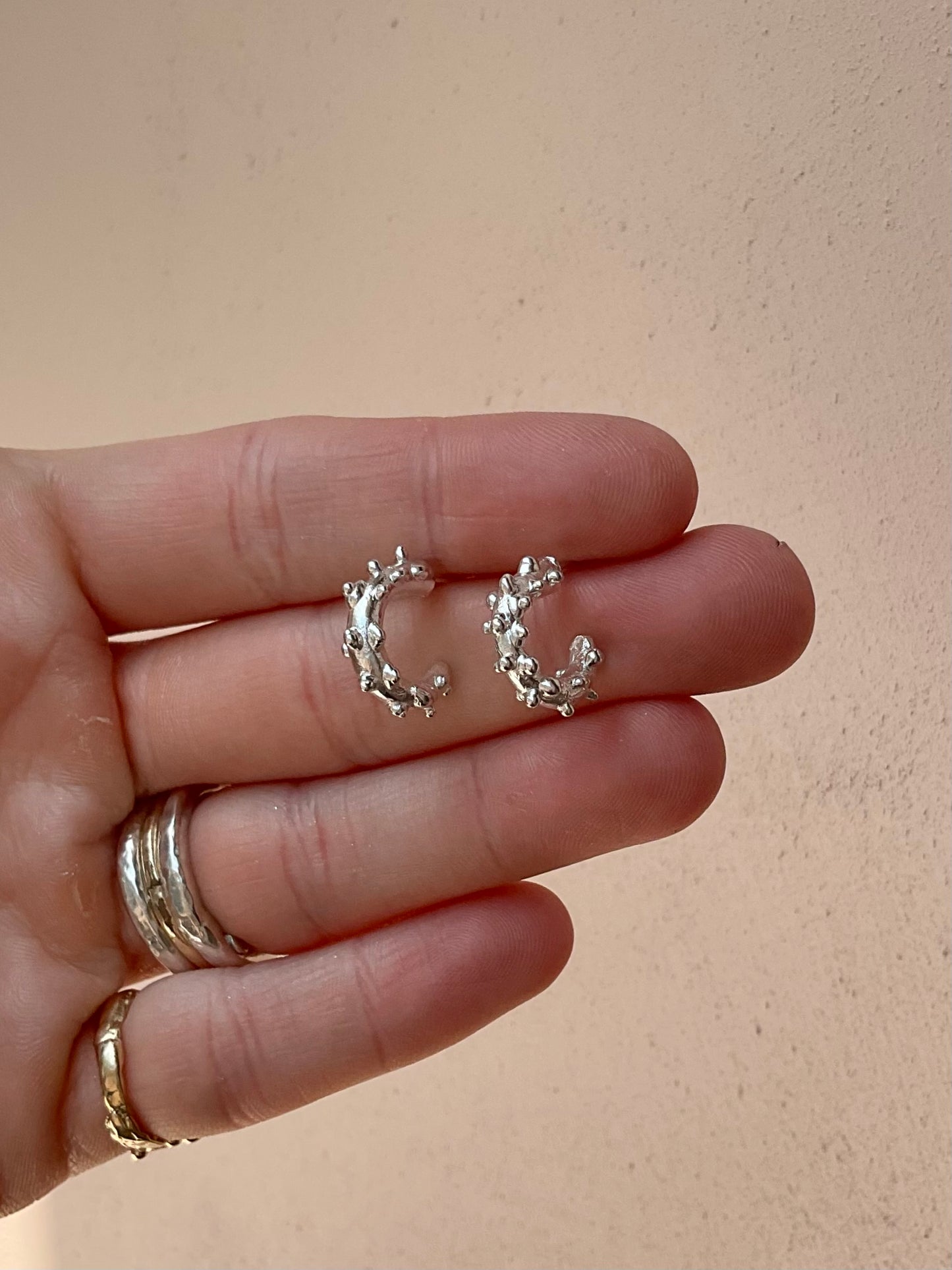 Mini barnacle hoops