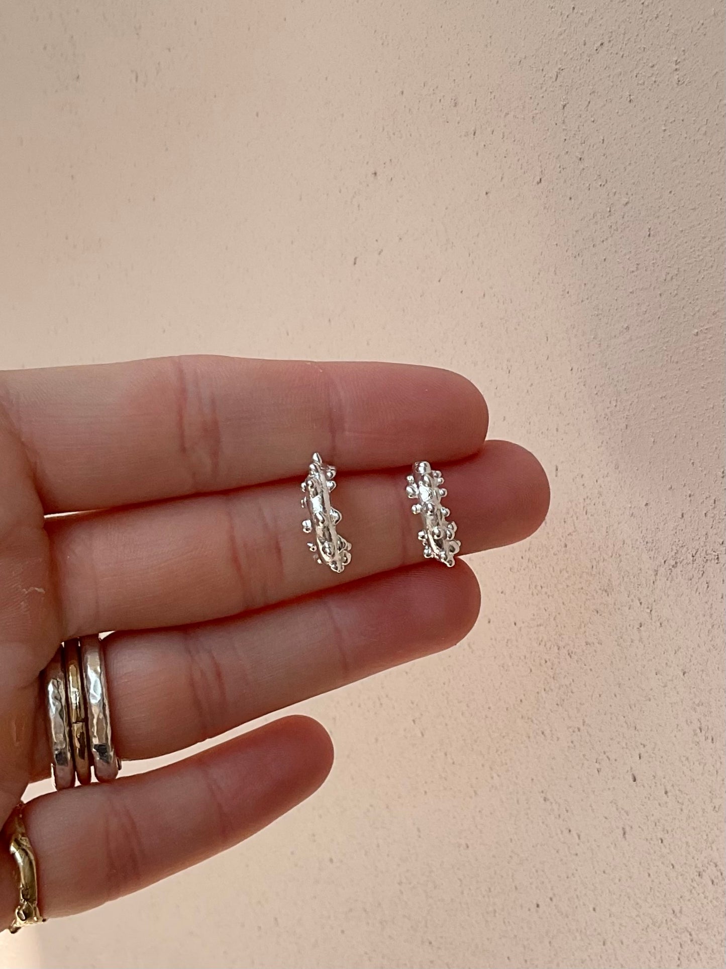 Mini barnacle hoops