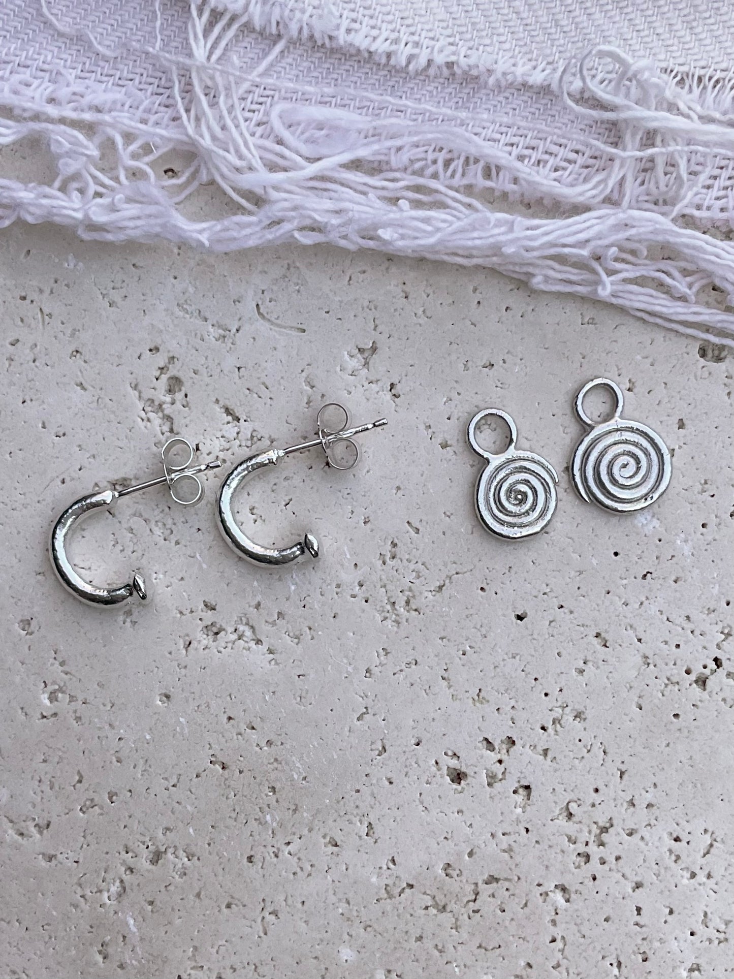 Whirlpool Hoop Studs