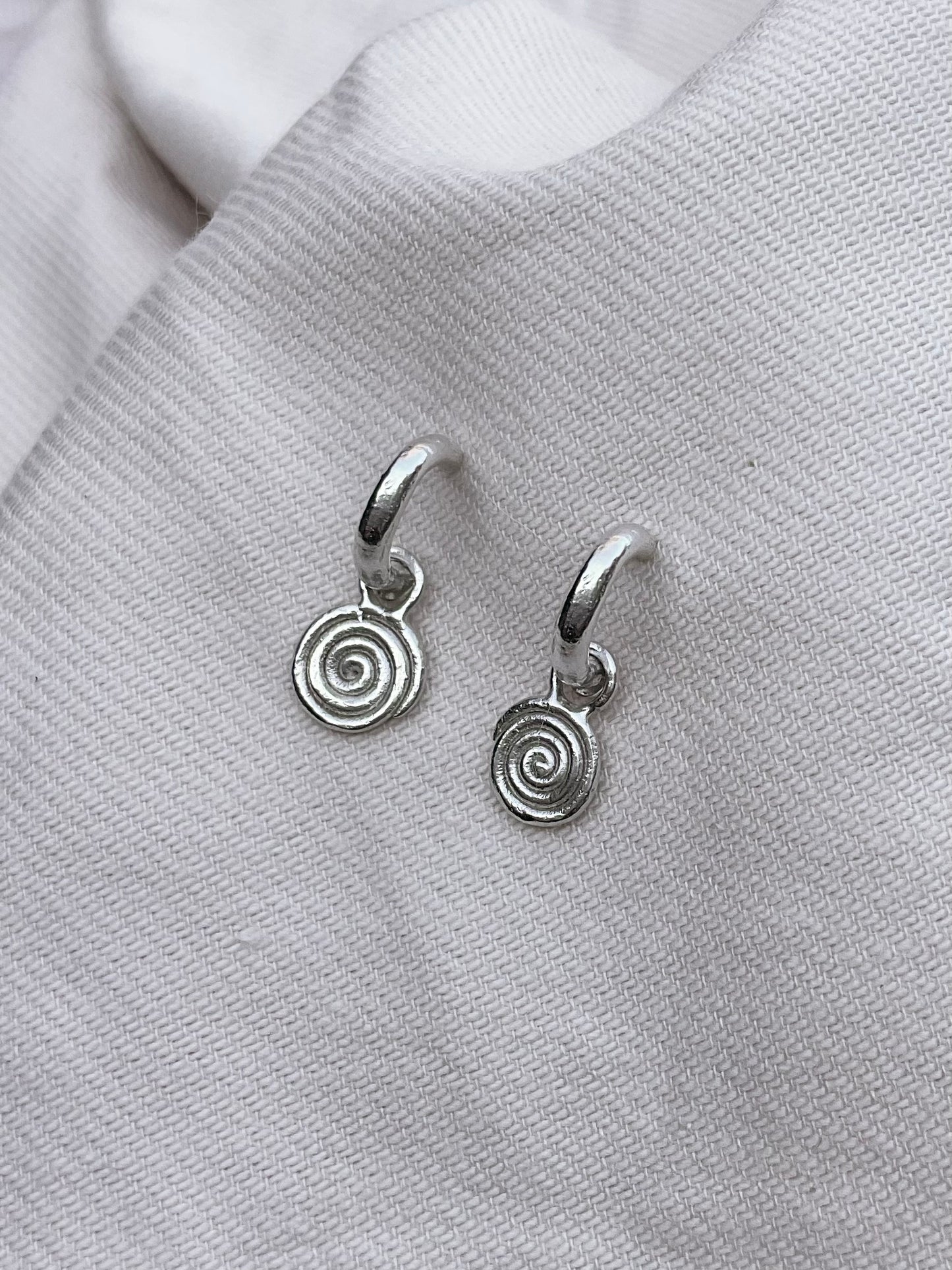 Whirlpool Hoop Studs