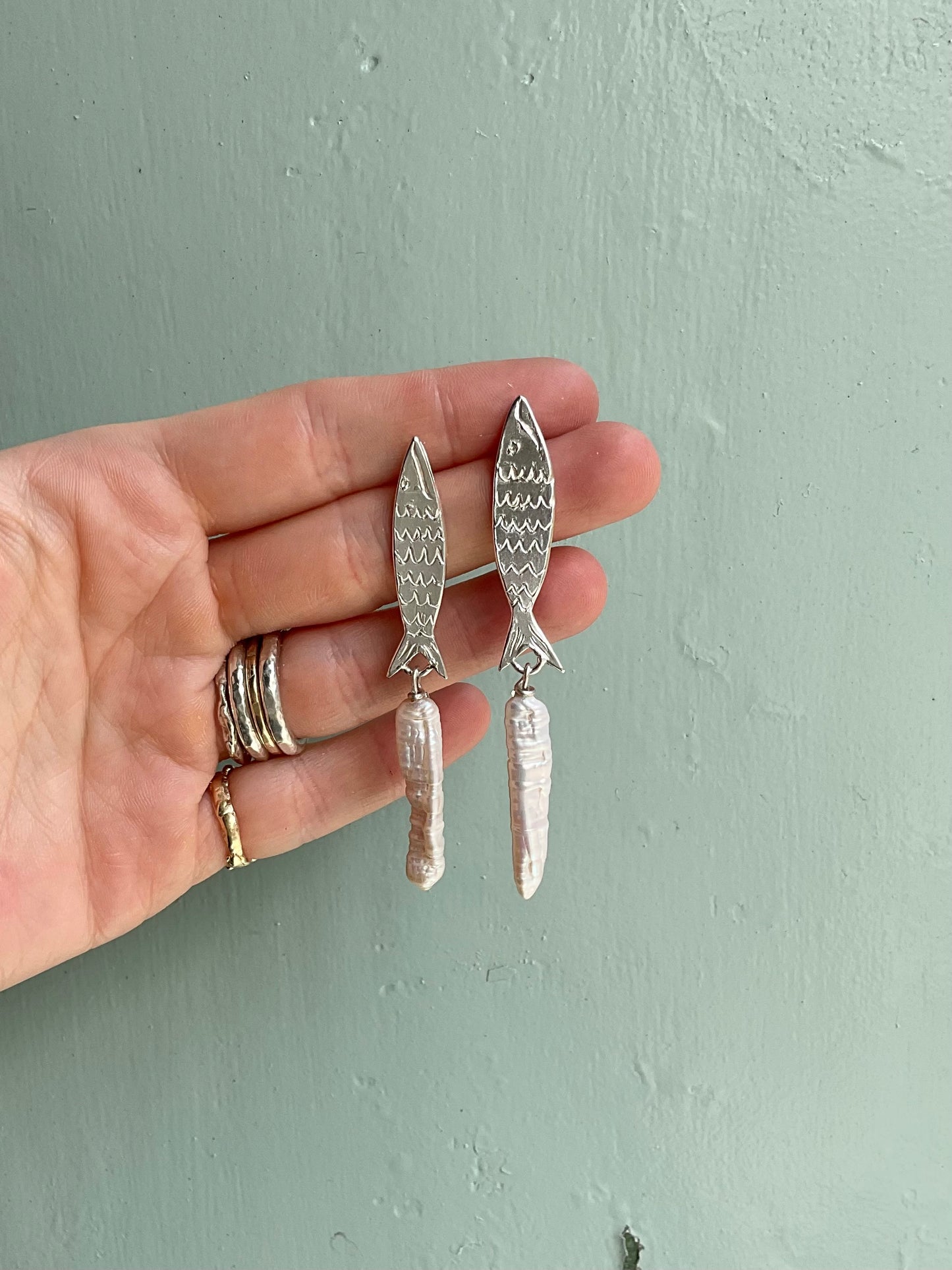 Pearly fish earrings