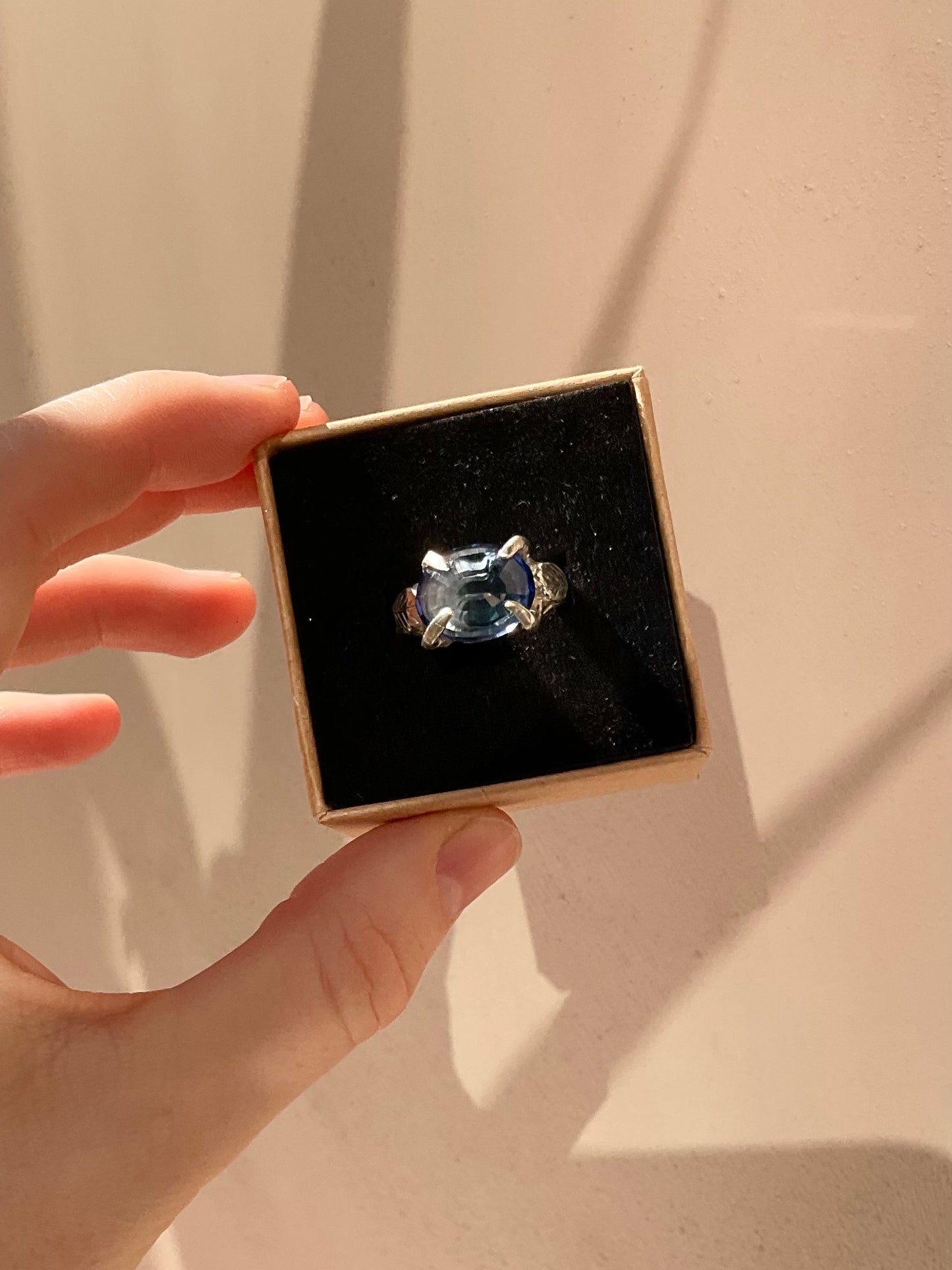 Bi-coloured Idolite Leaf Ring