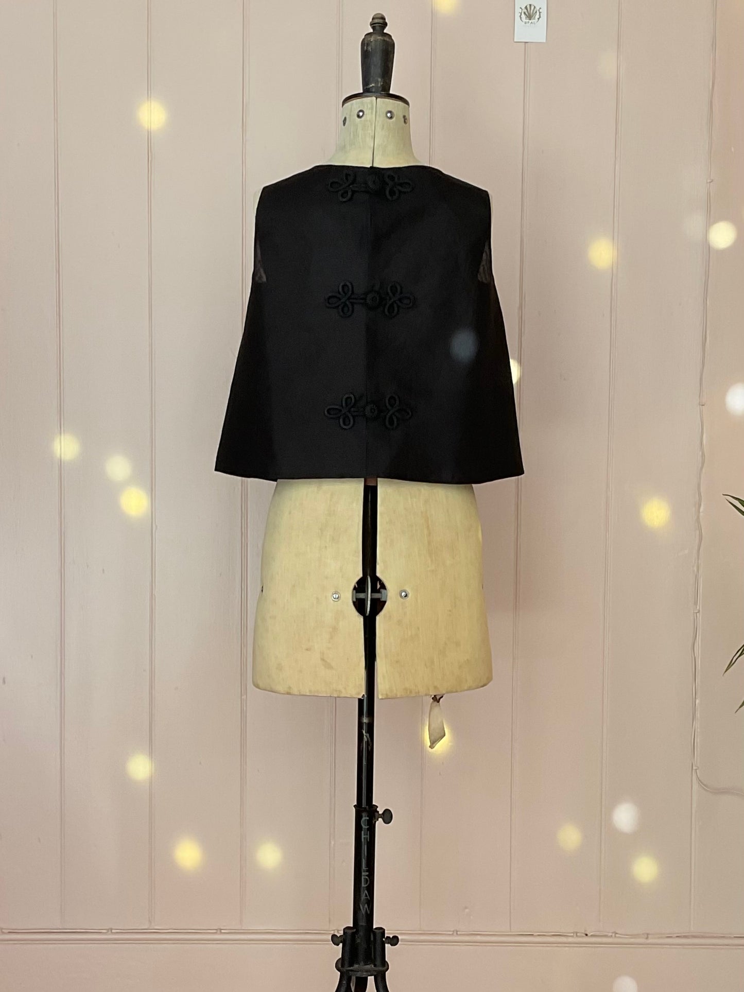 Otis Swing Top