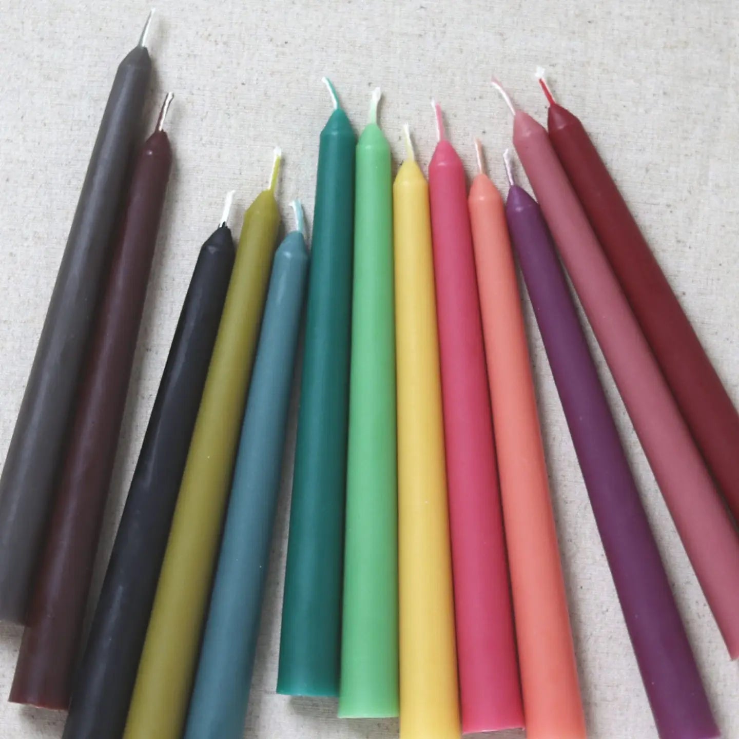 Eco & Sustainable Tapered Dinner Candles | Long & Clean Burn: Natural (Yellow) / Large (23cm)