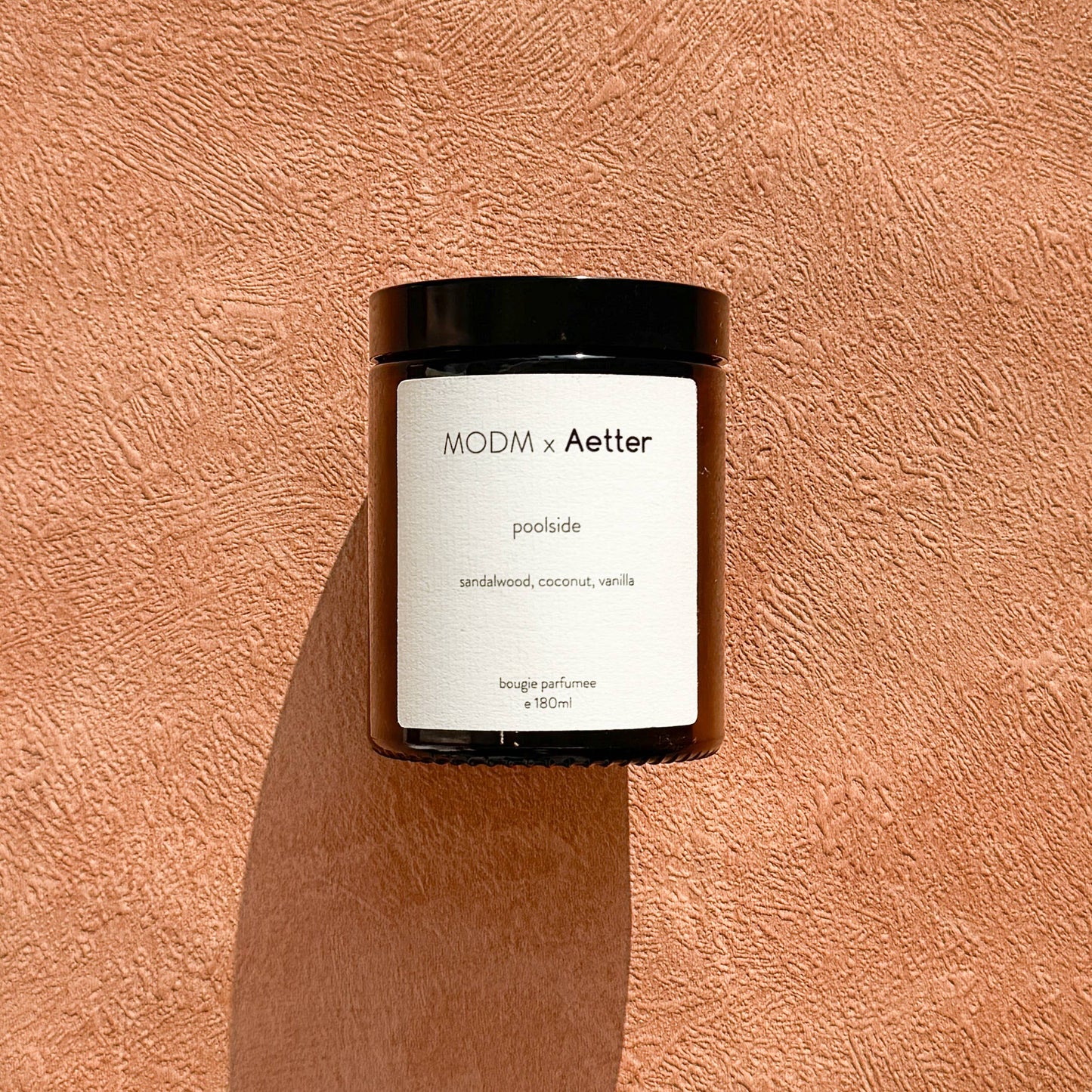 'poolside' scented candle - 180ml