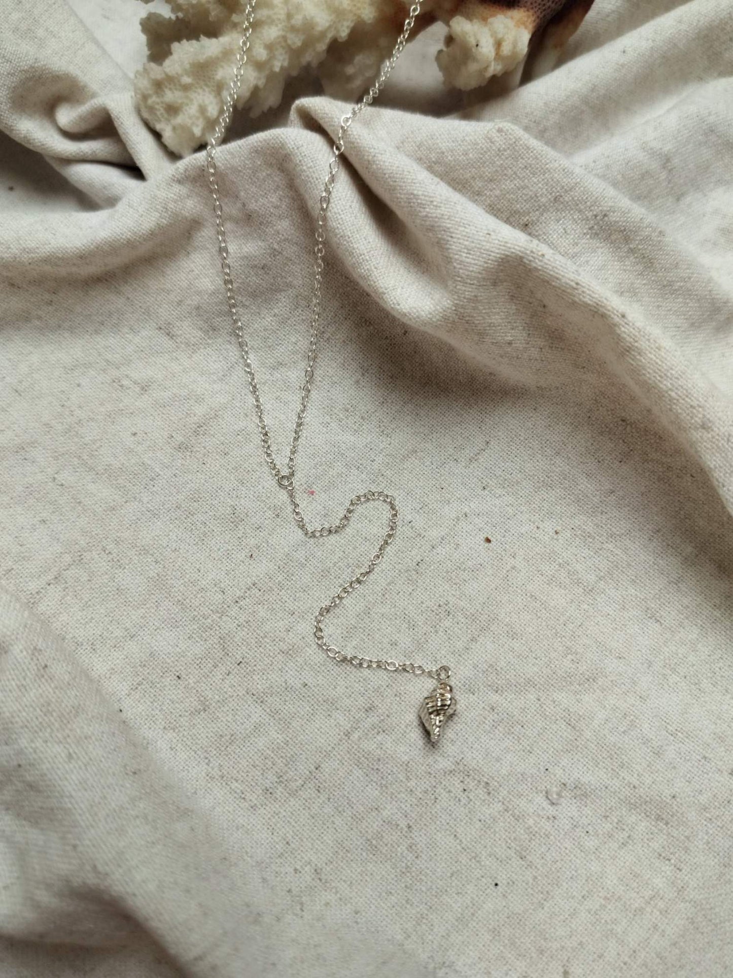 Little Shell Lariat Necklace