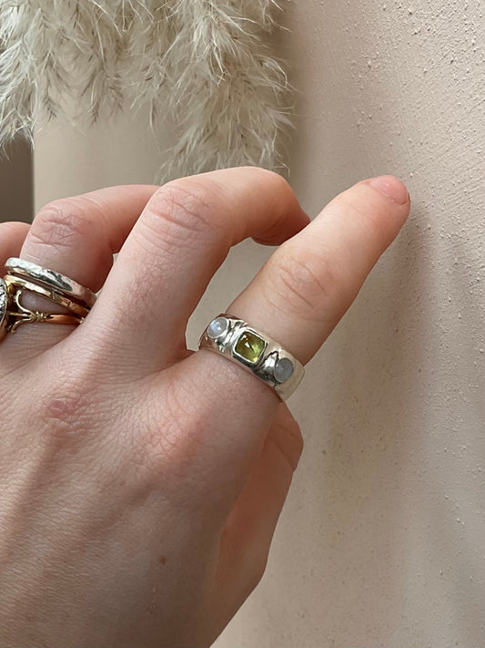 Moonstone & Peridot ring