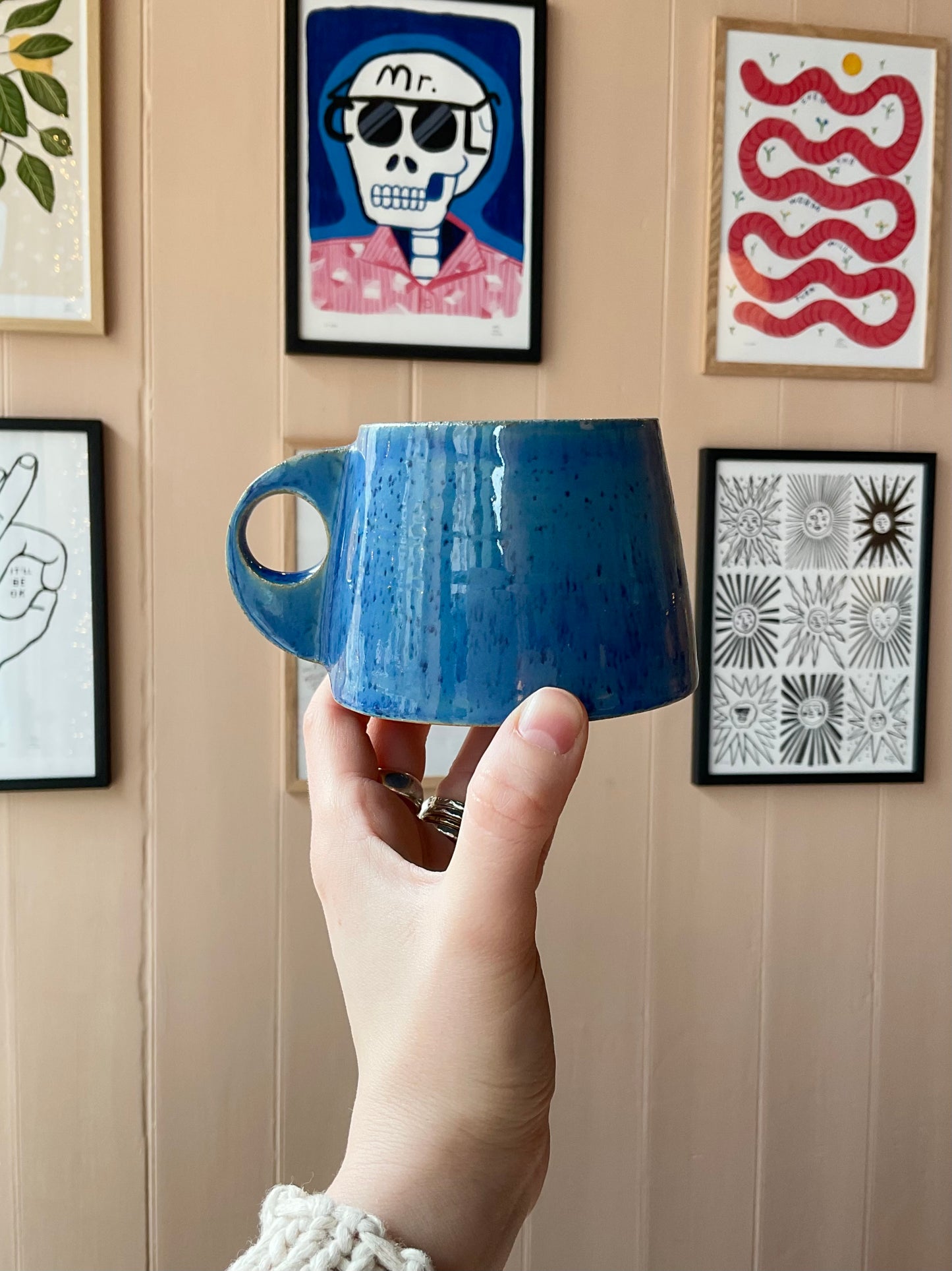 Cup and saucer set