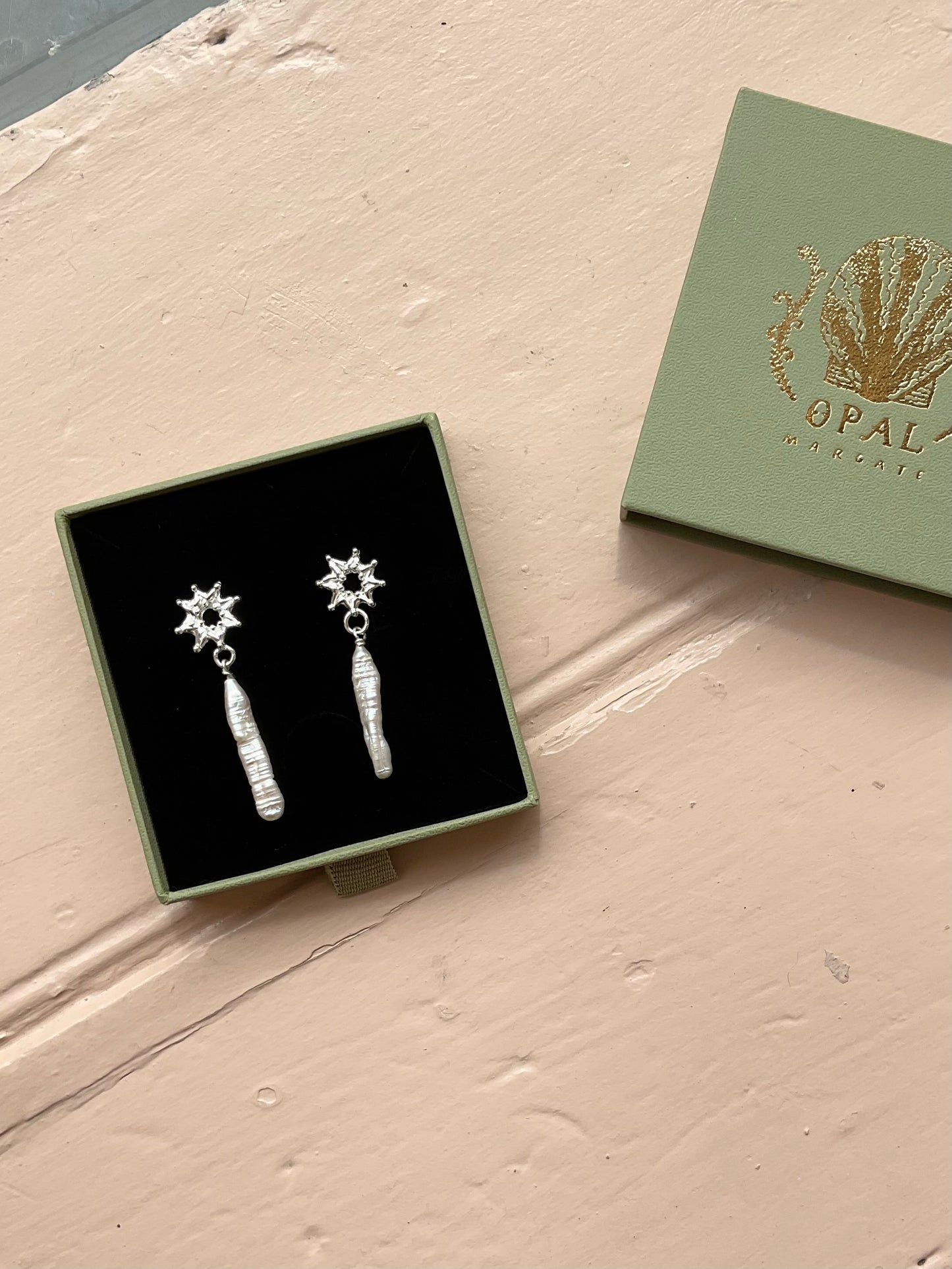 Solstice Pearl Earrings