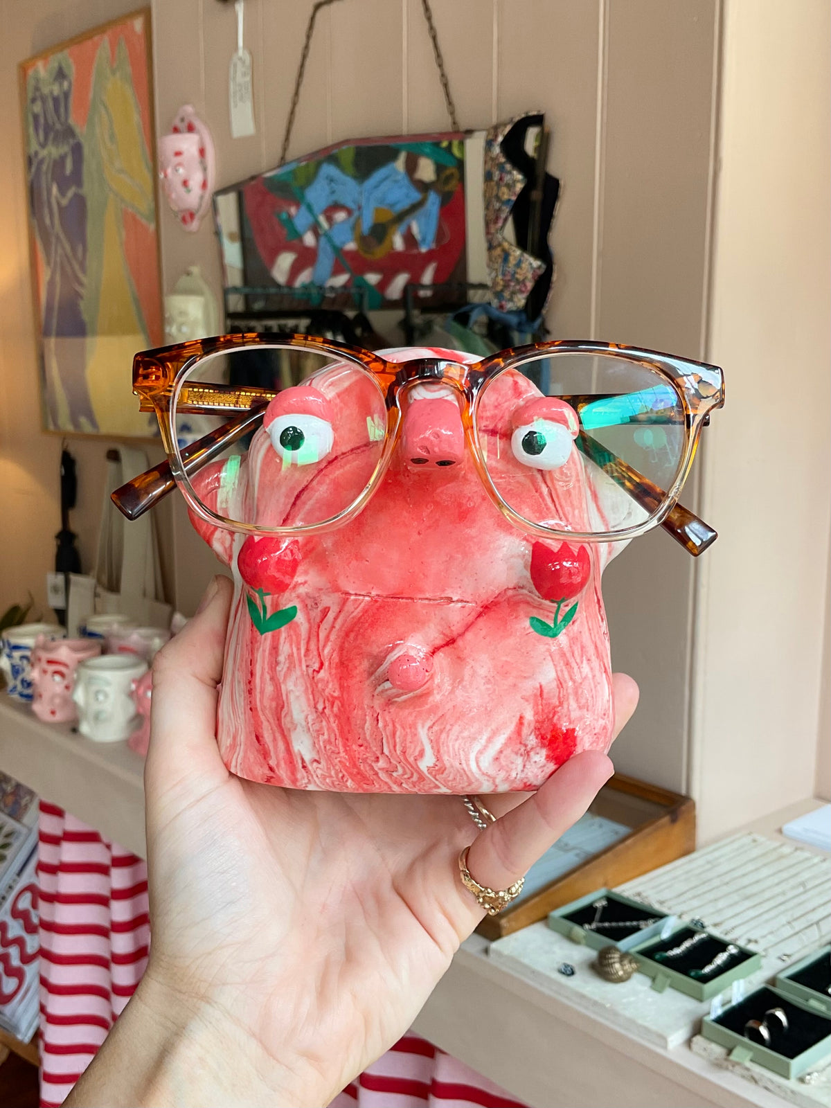 Raspberry Ripple Glasses Holder