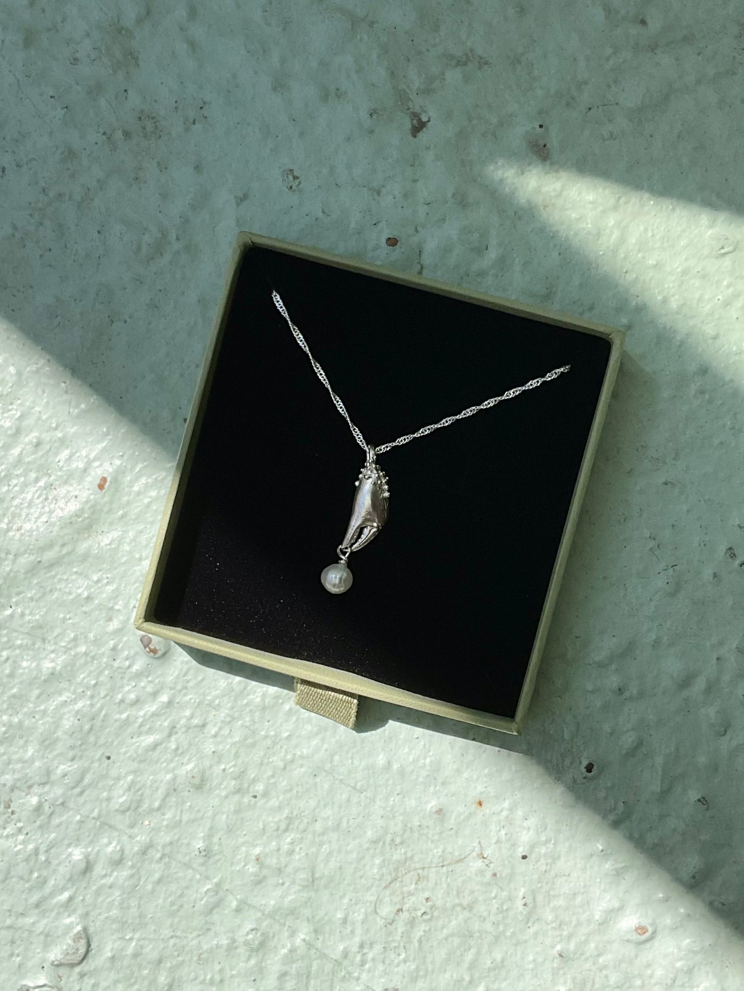 Pearl Crab Claw Pendant