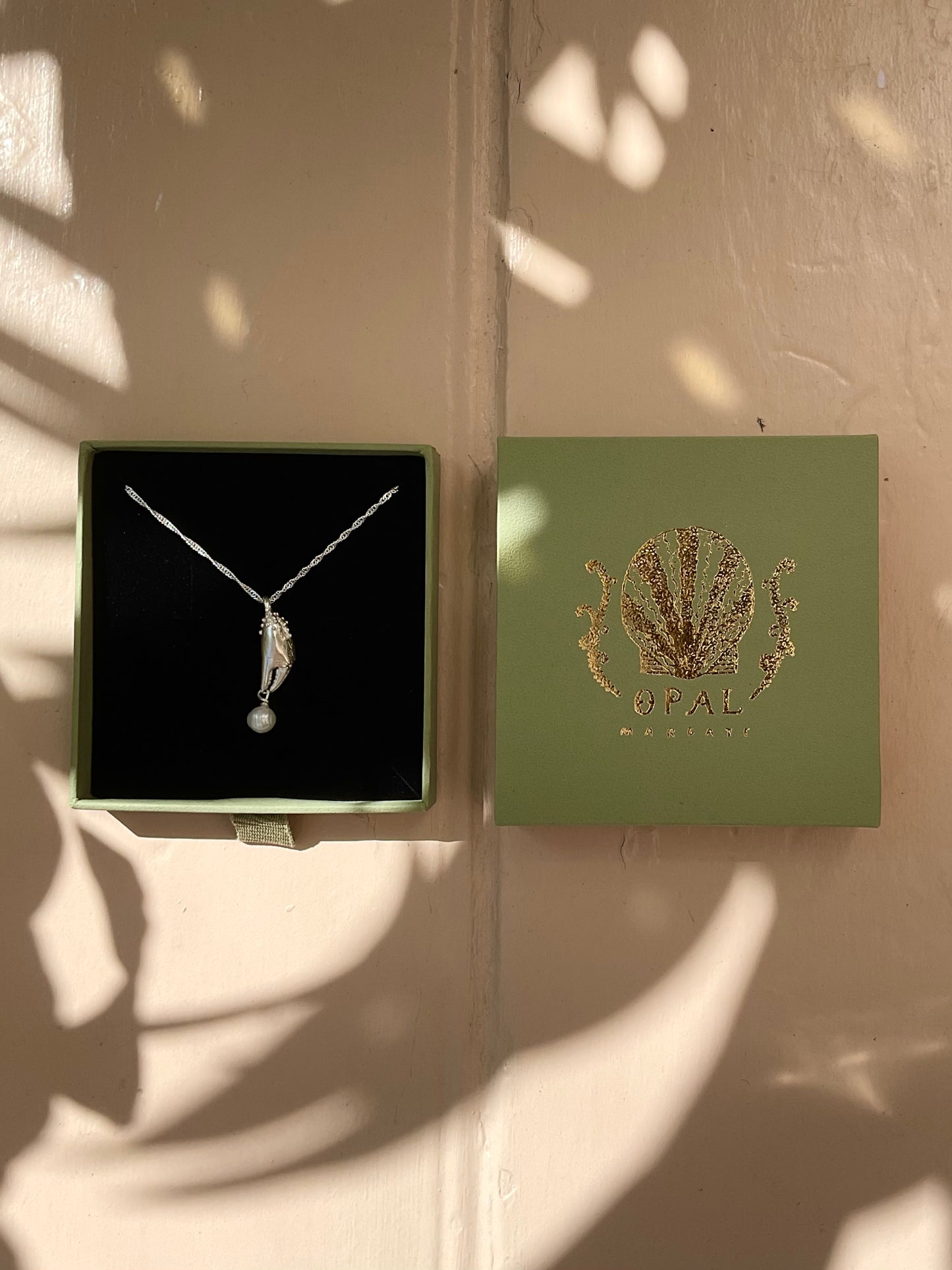 Pearl Crab Claw Pendant