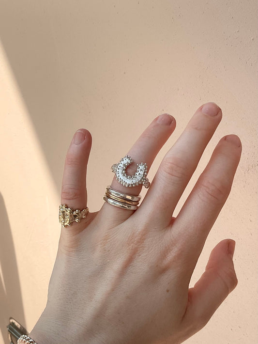 Fair winds ring