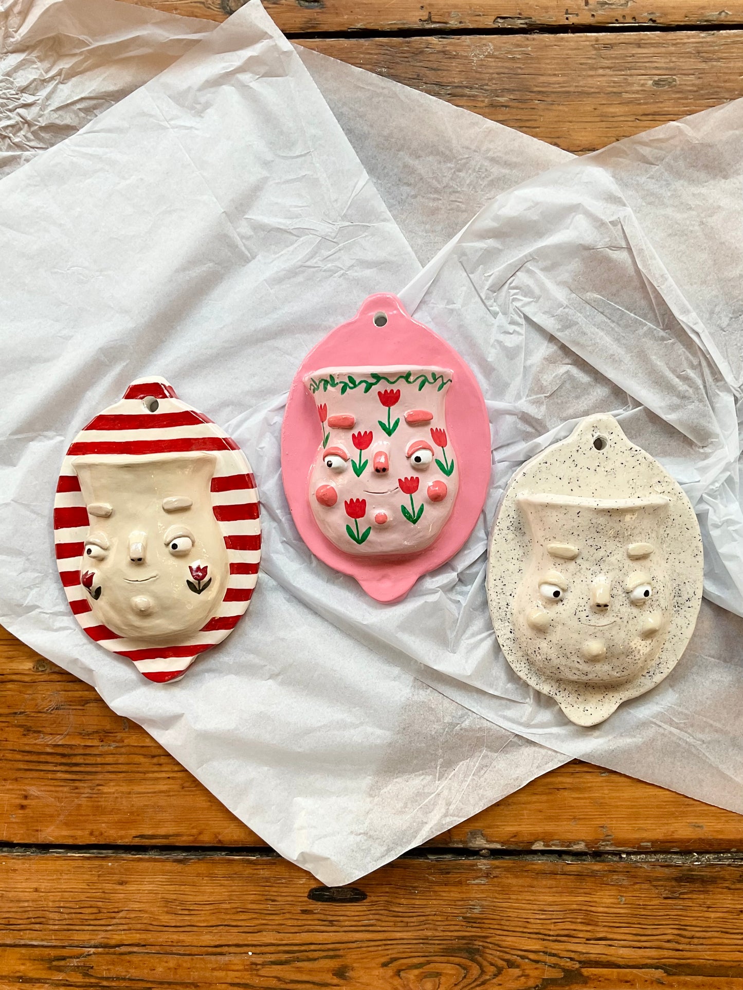 Ponky Wots Wall Vase, Speckled