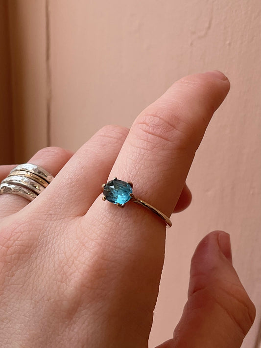 London Blue Topaz, Gold Ring
