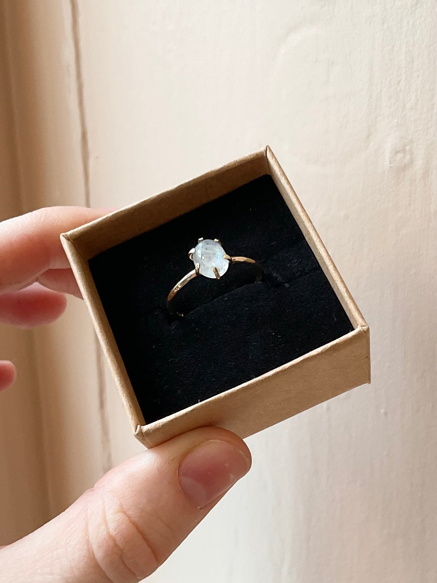 Moonstone, Gold Ring